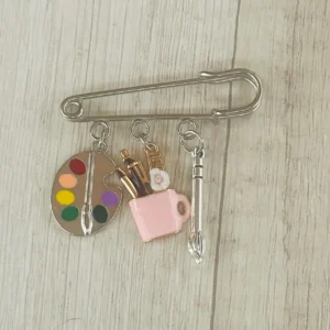 Pin colgantes de pintura