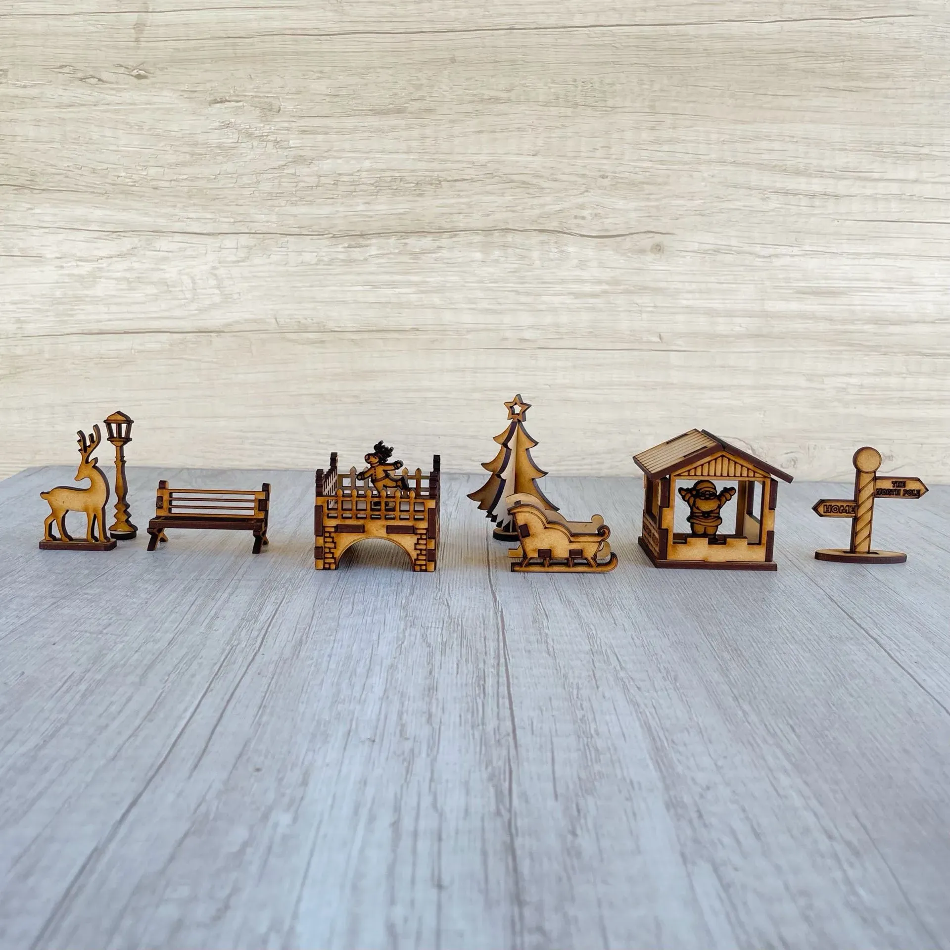 Accesorios para villa navideña