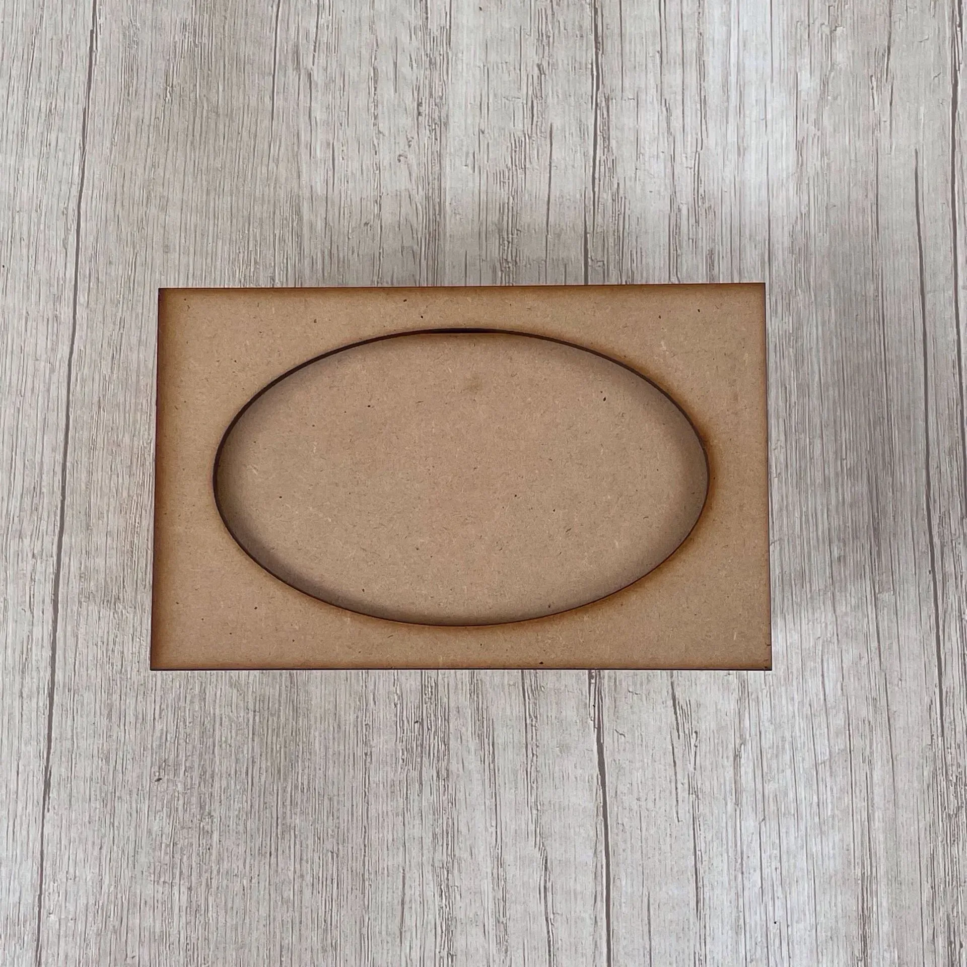 caja con ovalo - Imagen 3