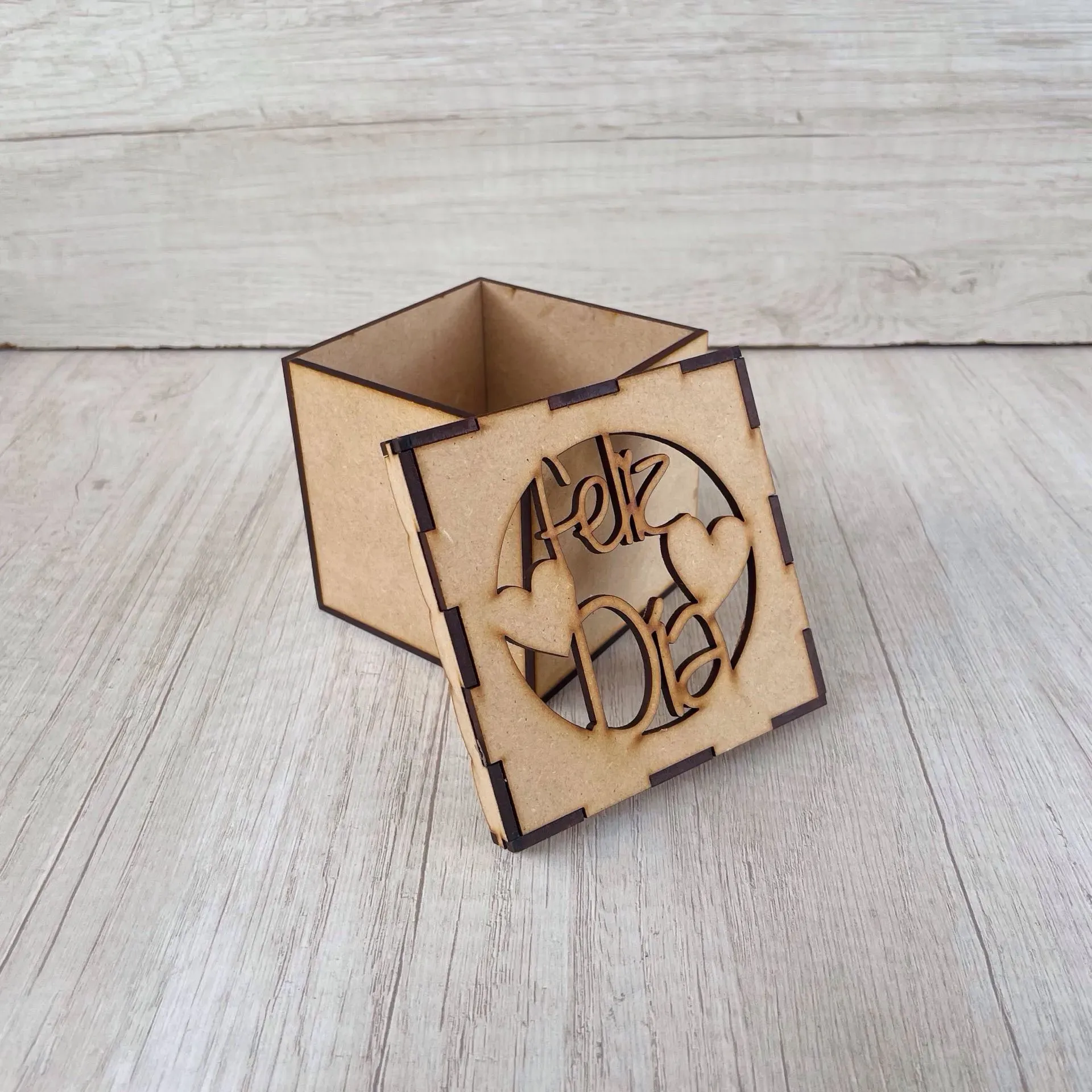 caja regalo feliz día