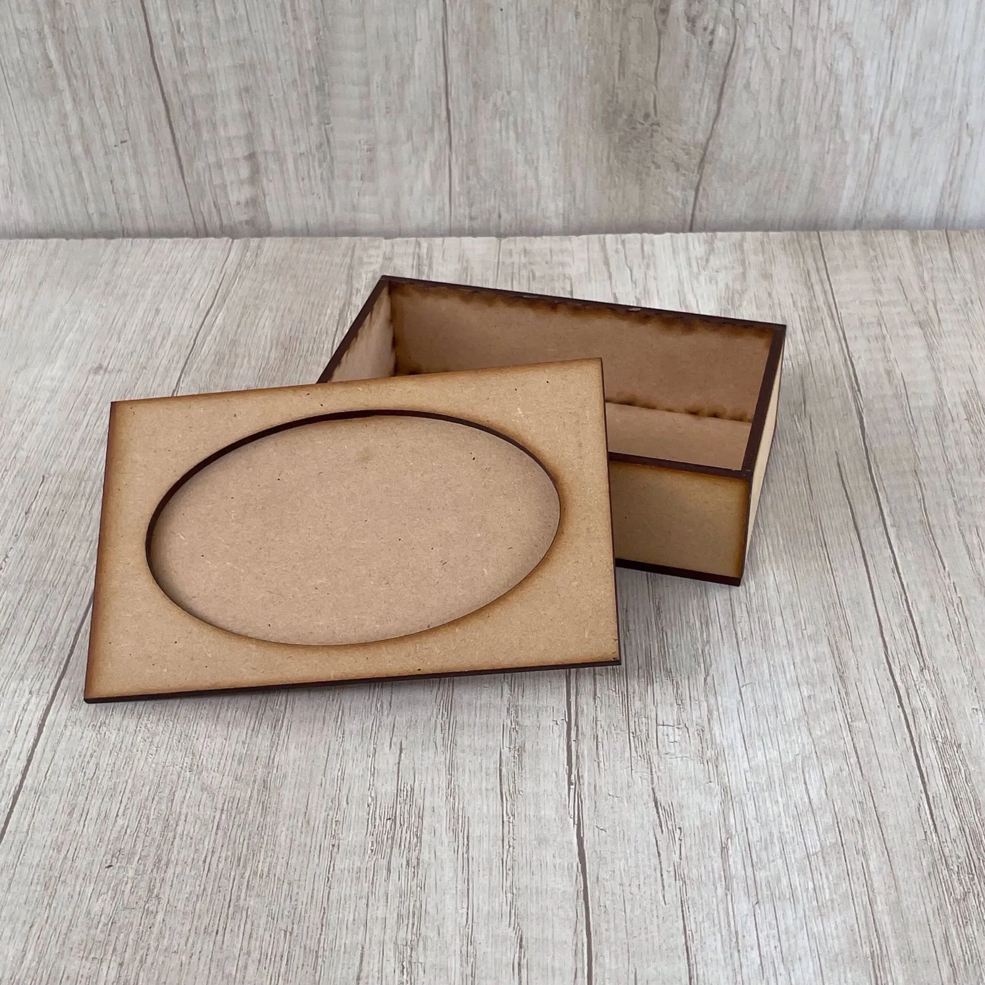caja con ovalo